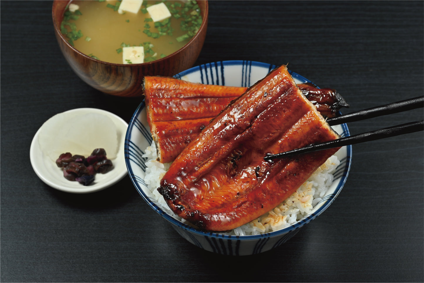 九州産 うなぎ蒲焼/白焼セット(各 1パック)