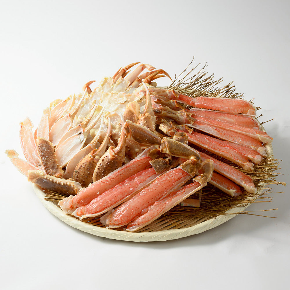 【数量限定】出汁が良く出る！カット済み生ズワイガニ（バルダイ種）1kg